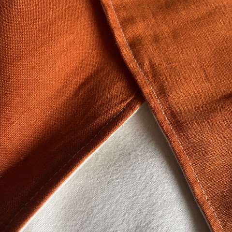 Wade in prachtig warm oranje/wit biologisch afbreekbaar hennep en katoen. Bekijk producten voor een ecologische uitvaart, (natuur)begrafenis of crematie.